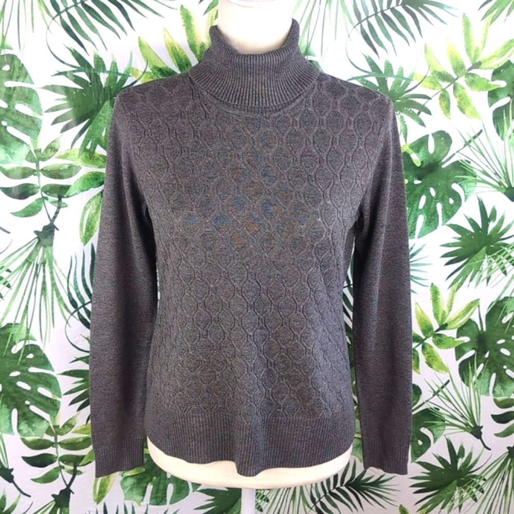 Estrna Jane Gray Knitted Turtleneck (Size: Small)